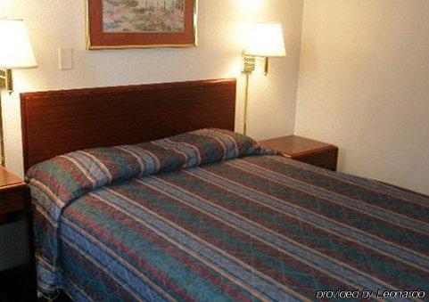 Value Inn & Suites Salina Extérieur photo